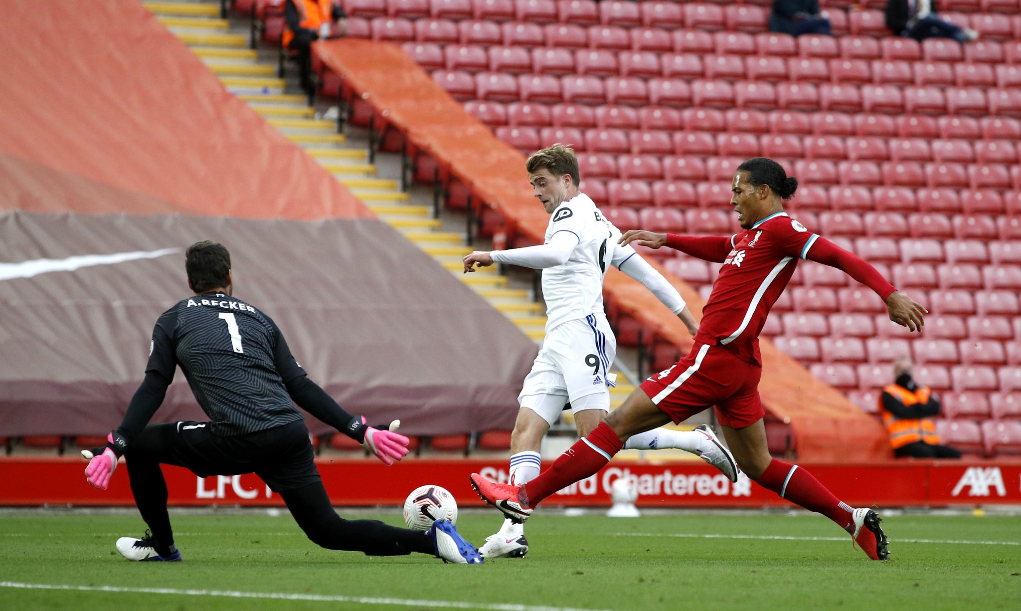 遵守法律 遵守法律